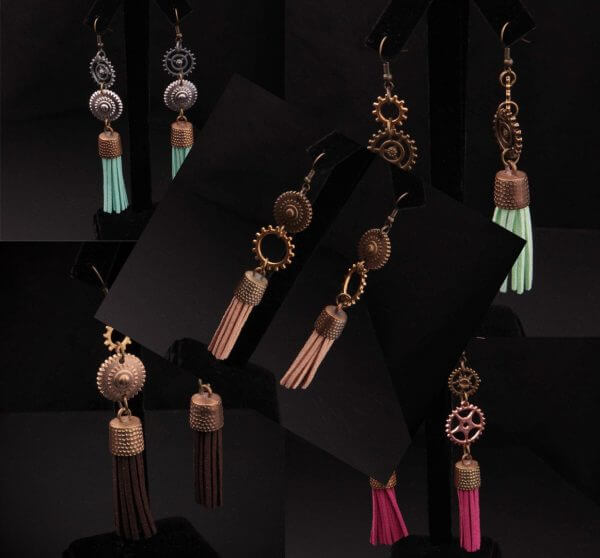 STEAMPUNK EARRINGS - Gothic Leather and Alloy Earrings chandelier- Gears Earrings - Hand Crafted