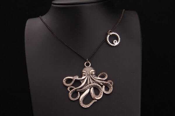 STEAMPUNK CHARM NECKLACE - Octopus, Nautical, Gears, Alloy, Hand Crafted