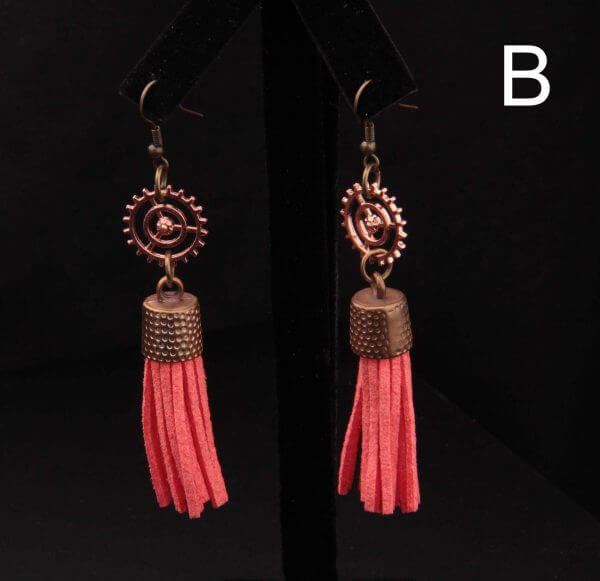 STEAMPUNK EARRINGS - Leather and Alloy Earrings - Gears Earrings - Hand Crafted