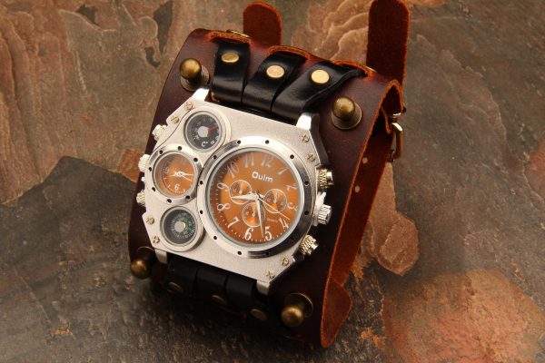 Unique STEAMPUNK WATCH CUFF, Steampunk Bracelet, Steampunk Cuff, Cyberpunk Cuff, Cyberpunk Bracelet, Gothic Watch