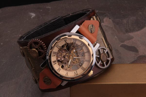 STEAMPUNK Gothic Watch Cuff, Hand Made in Genuine Leather, Mechanical Wrist Watch