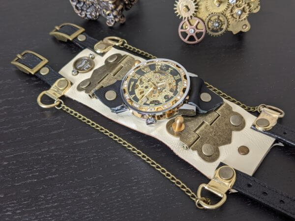 STEAMPUNK Leather Cuf, Steampunk watch, Steampunk Bracelet, Gothic Cuff, Movement Watch Cuff, Unique Watch