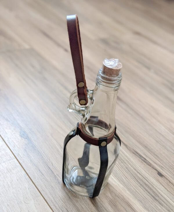Potion Bottle with Leather Holder. Flask Drinking Bottle for Larp, Costume, Cosplay, Medieval, Steampunk, Renaissance, Glass, Unicorn