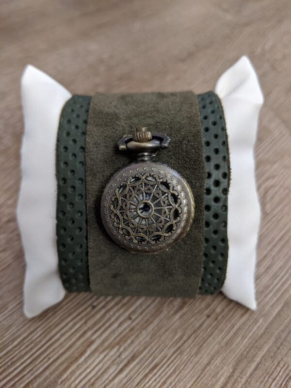 Steampunk Green Carnation