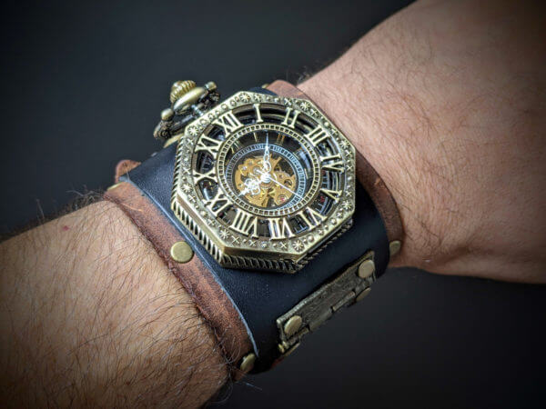 STEAMPUNK Leather Cuf, Steampunk watch, Steampunk Bracelet, Gothic Cuff, Movement Watch Cuff, Unique Watch, Victorian Wristwatch