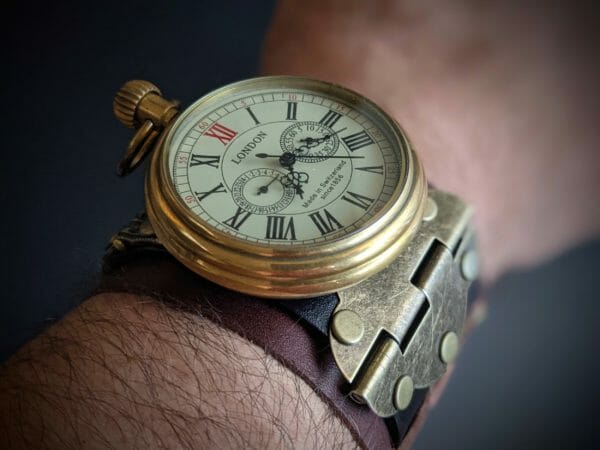 Fantastic STEAMPUNK Leather Cuf, Steampunk watch, Steampunk Bracelet, Gothic Cuff, Movement Watch Cuff, Unique Watch, Victorian Wristwatch