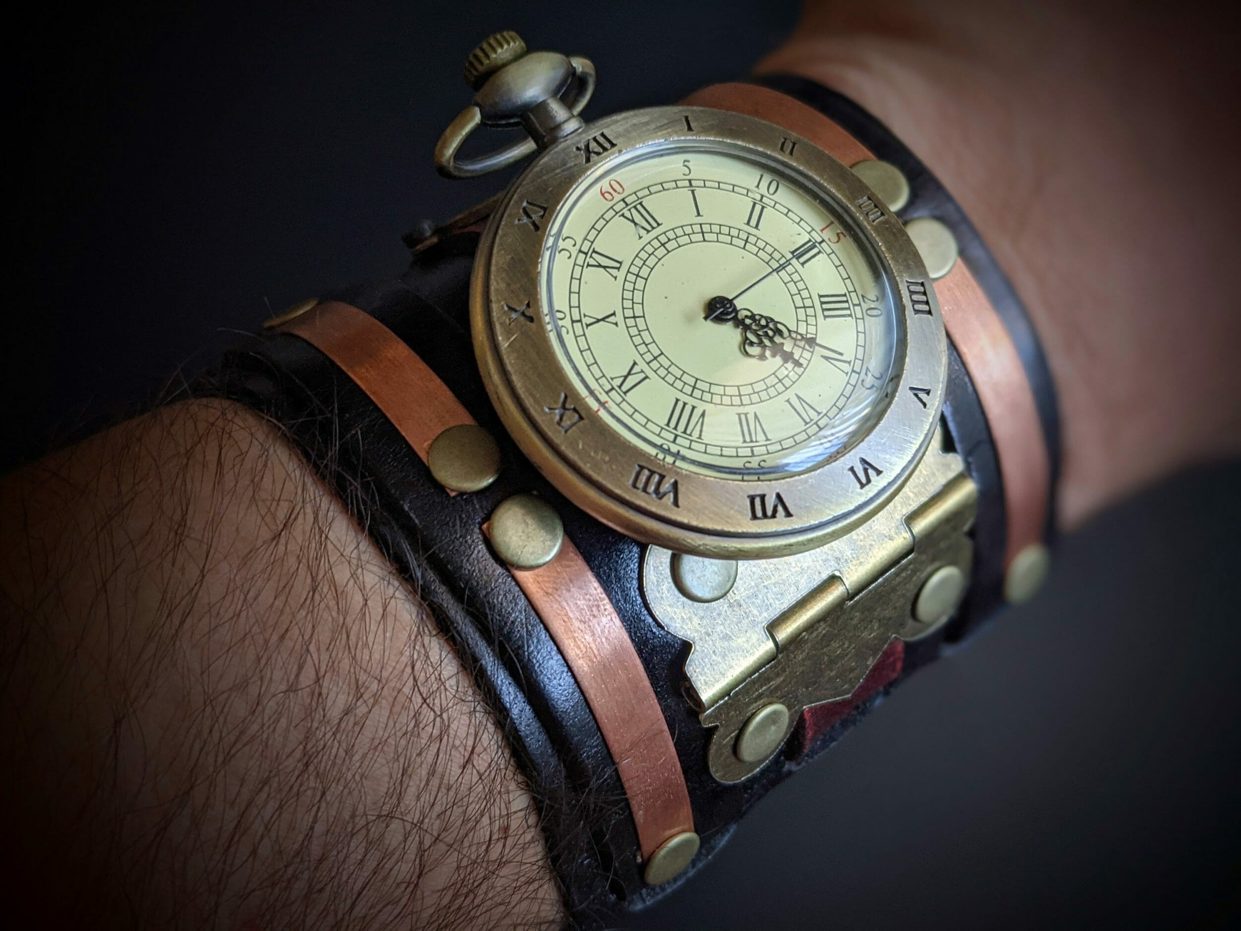 Poker Mechanical Watch, Casino. Unique Genuine Leather, Watch cuff  bracelet, Steampunk Cyberpunk Themed Wristwatch – J&J Leather, Steampunk  and Watches