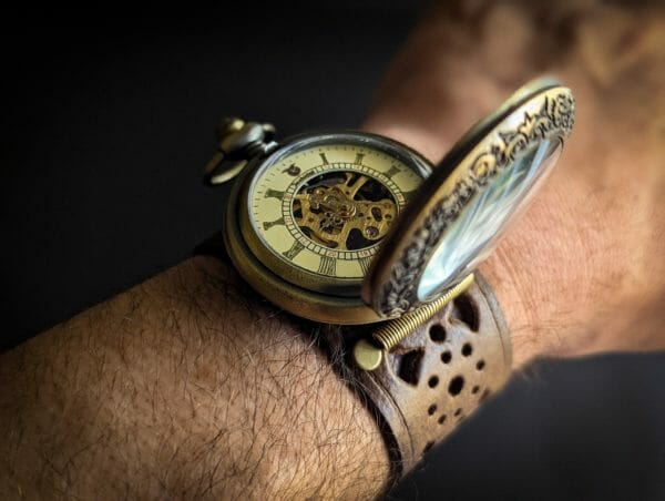 Unique Mechanical Steampunk Watch Wristwatch Leather Cuff, Leather Bracelet, Vintage 1960 Dog Tag, Steampunk Watch